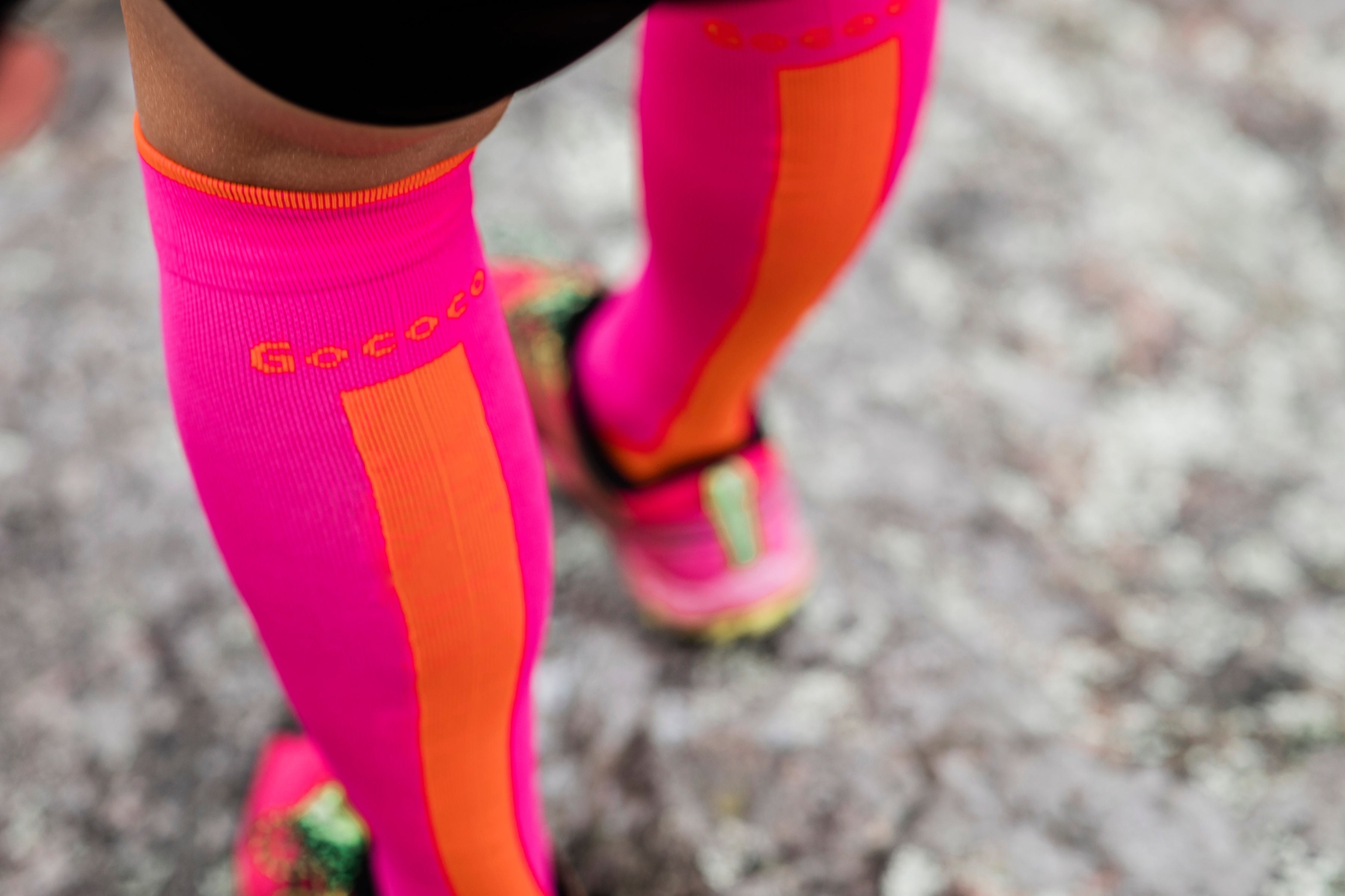 Gococo kompressionsstrumpor i cerise